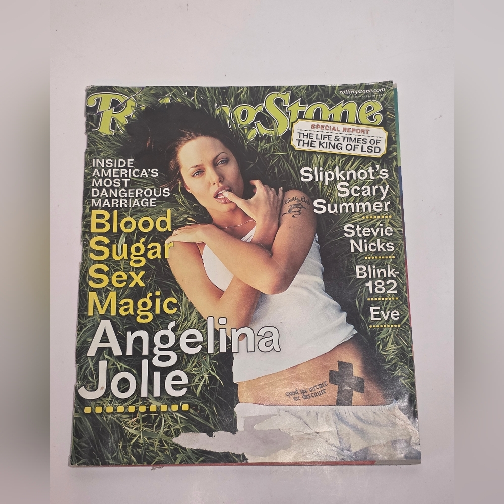 2001 July ROLLING STONE Magazine #872 -ANGELINA JOLIE Cover - Slipknot Blink-182